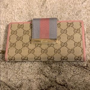Gucci wallet